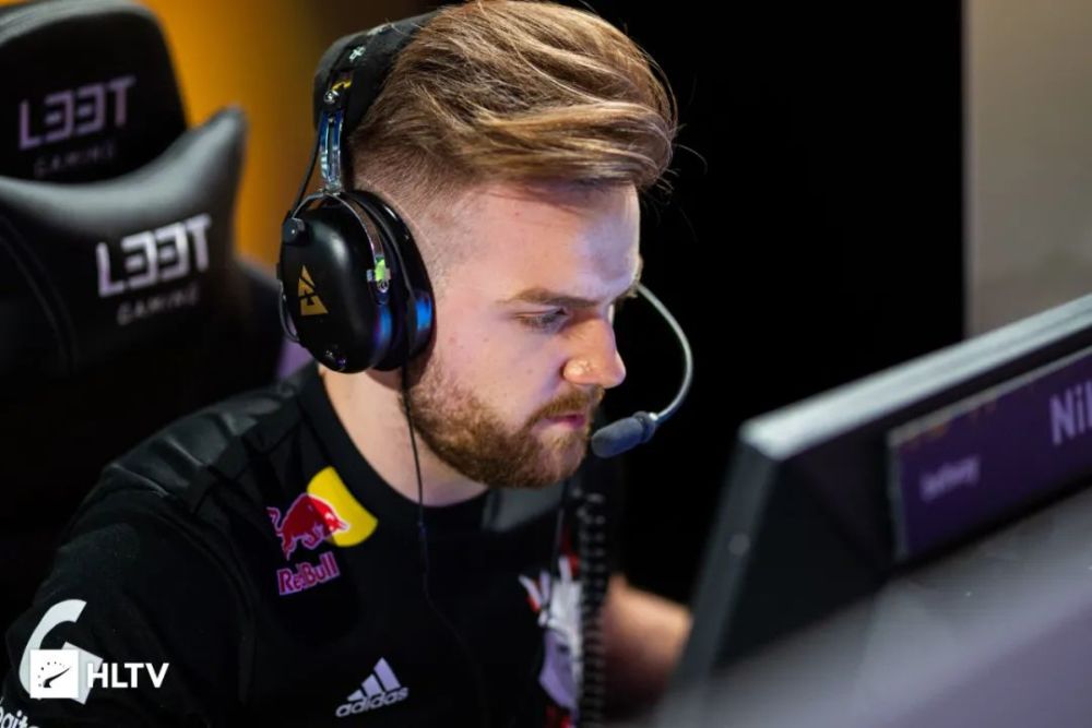 德州扑克新手最该改的毛病（德州扑克新手最需要纠正的坏习惯）