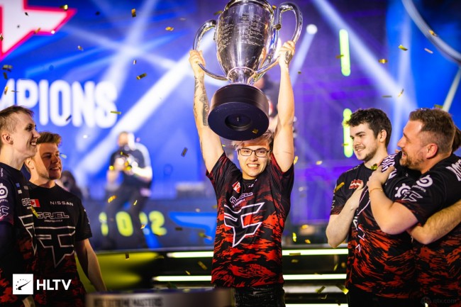 扑克高手的策略共性（顶级牌手策略的共同特征）