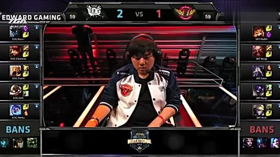 德扑锦标赛：解析“多桌合并”后的新桌观察——头 10 分钟的信息收集。（德扑锦标赛：多桌合并后新桌前10分钟的观察与情报收集）