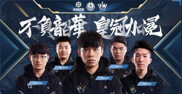 德州扑克玩久了，最怕自信（德州扑克玩久后，自信是最大的陷阱）