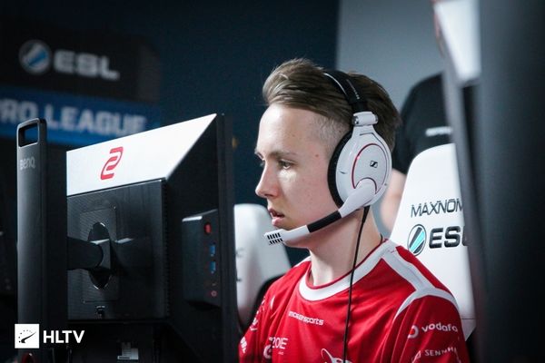 Astralis教练：复仇很痛快，队伍依赖device的发挥